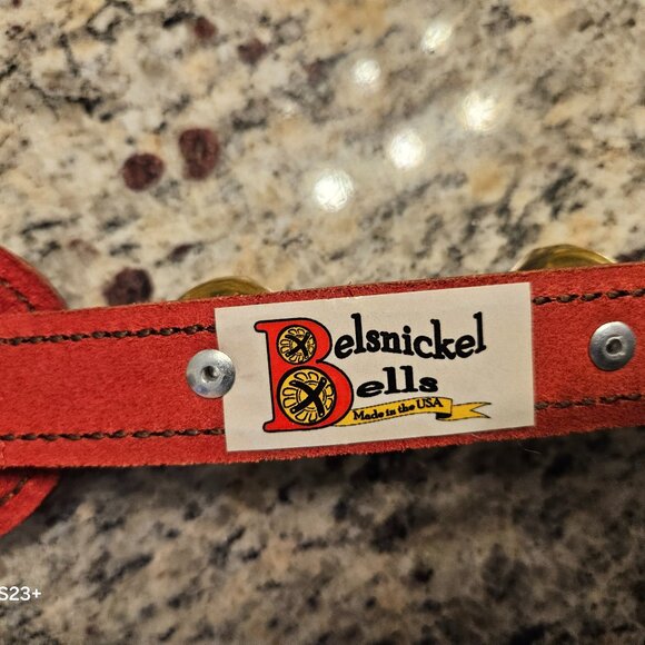 RARE BELSNICKEL EAGLE RED LEATHER 3 BRASS GOLD DOOR CHIME CHRISTMAS BELLS HANGER - Picture 8 of 8